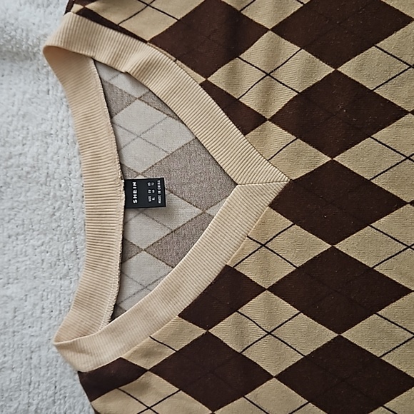 Printed Cropped Top - Picture 2 of 7